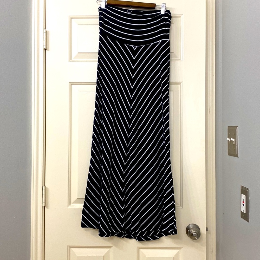 Maternity maxi skirt